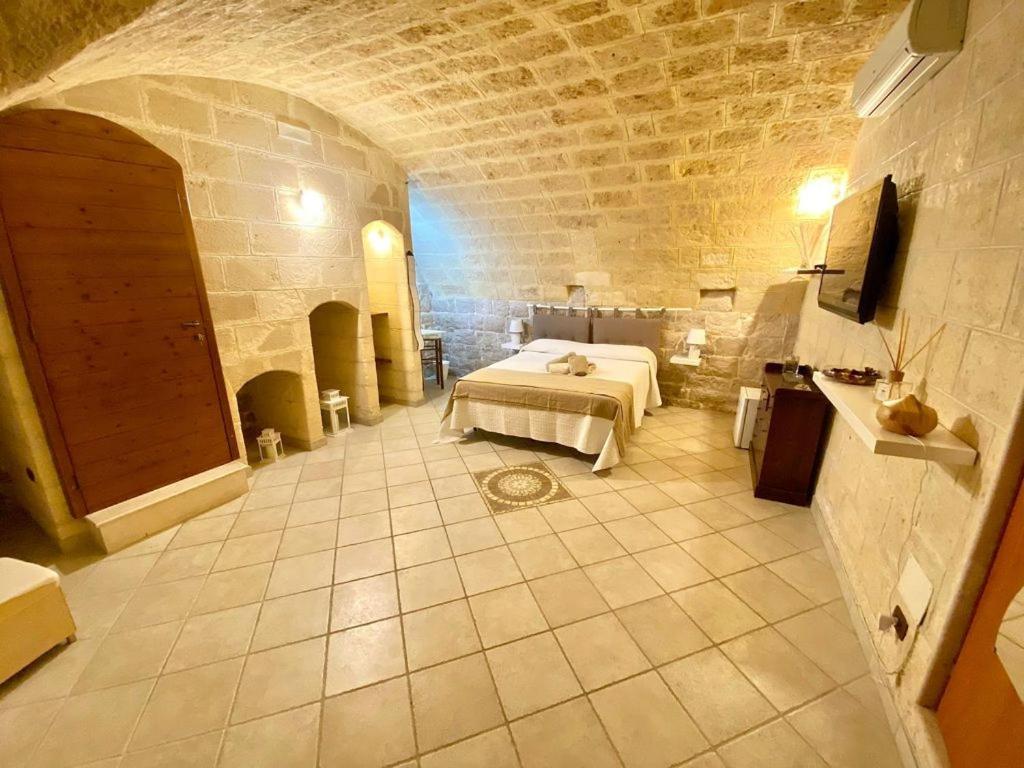 Suite Arco 166 Stanza Privata Trani Bagian luar foto
