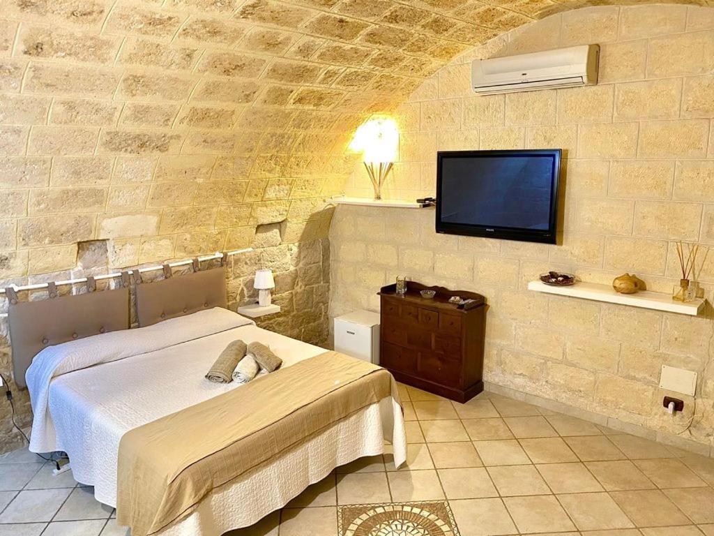 Suite Arco 166 Stanza Privata Trani Bagian luar foto