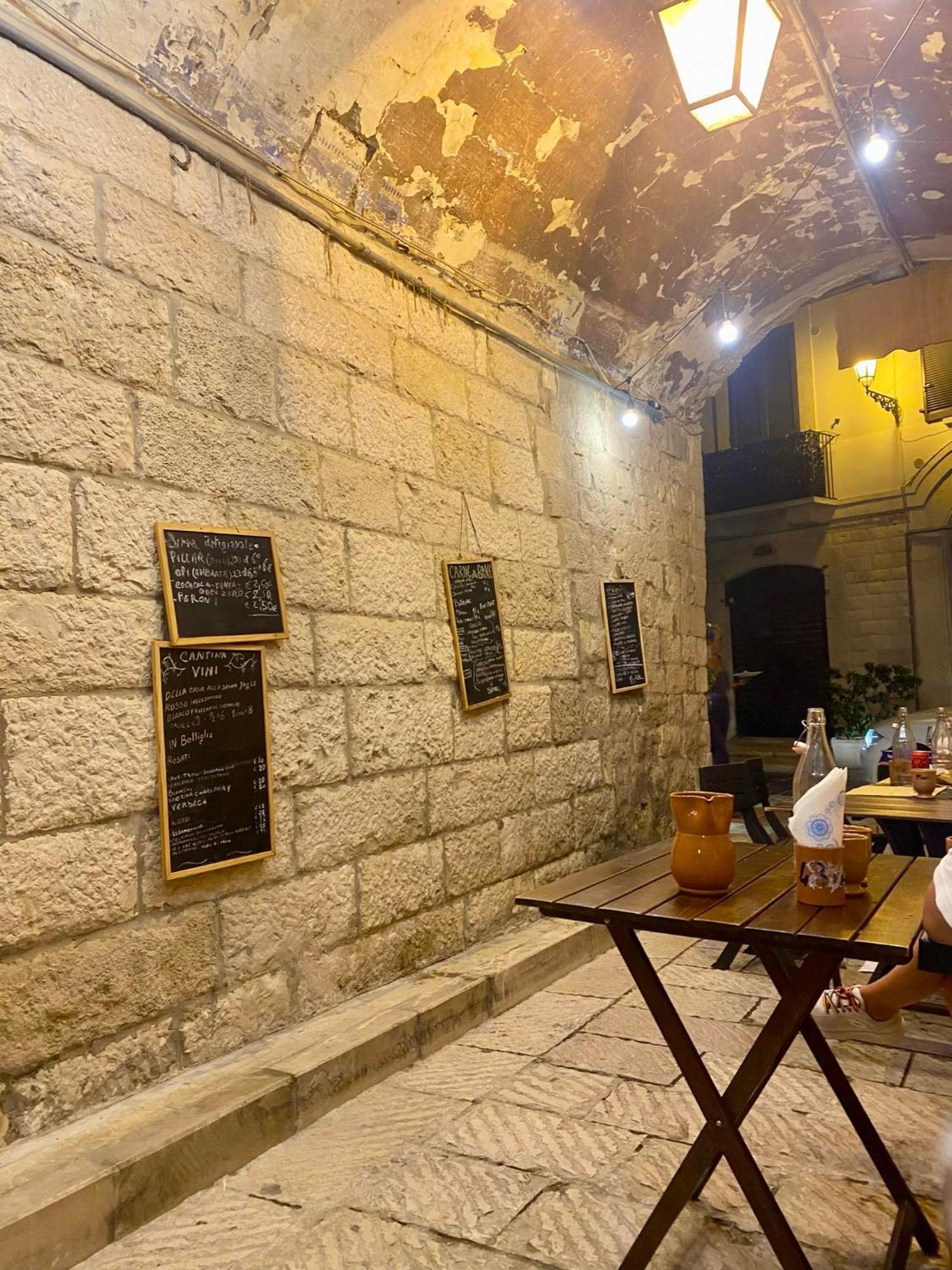 Suite Arco 166 Stanza Privata Trani Bagian luar foto